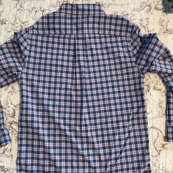 Vineyard Vines Boys Button Down - Picture 4 of 6